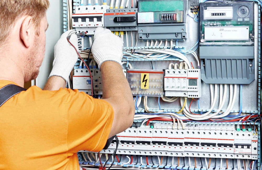 Home Rewiring: When and Why You Might Need an Electrician’s Expertise